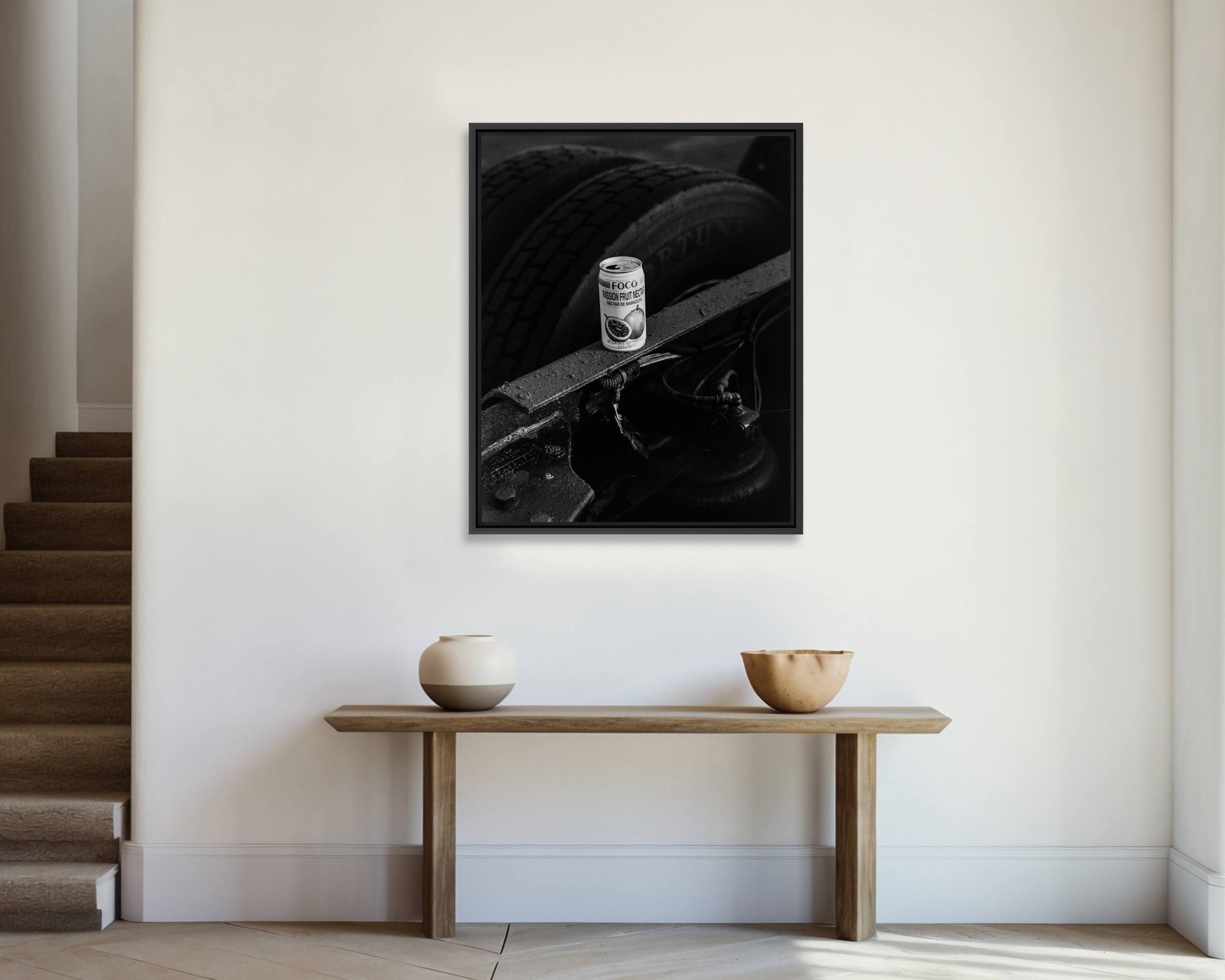 NECTAR Une canette de jus de fruit trône sur la remorque d’un camion.