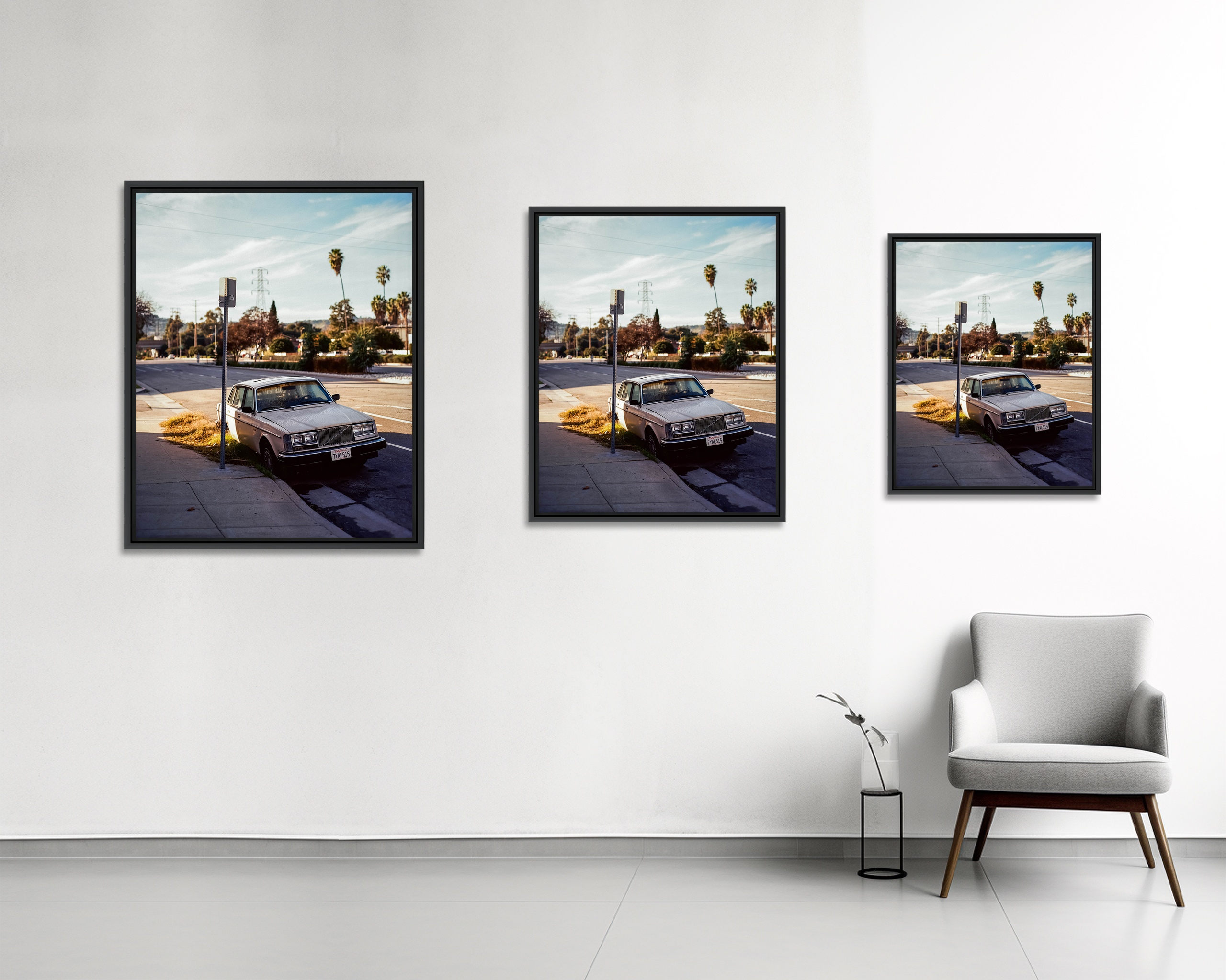 North Hollywood Le soleil se lève sur une rue de North Hollywood, un quartier de la ville de Los Angeles, où une vieille Volvo semble avoir échappé à la fourrière.